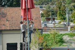 Frauenfeld TG , 30.09.2019 / Zirkus Stey baut sein Zelt für die Vorführungen (vom 2. bis 6.10.) erstmals auf dem Oberen Mätteli auf.