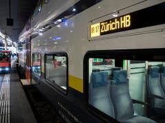 Im ersten Halbjahr 2019 hat die SBB täglich 1,29 Millionen Passagiere befördert. (Bild: KEYSTONE/PETER KLAUNZER)