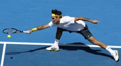 2011: Viertelfinal Australian Open: Federer s. Wawrinka 6:1, 6:3, 6:3Ohne Probleme und auch ohne Satzverlust rauscht Stan Wawrinka durch das erste Grand-Slam-Turnier des Jahres, wo seine Reise ein jähes Ende findet. Roger Federer siegt in 1 Stunde und 47 Minuten und glatt in drei Sätzen. Im Halbfinal unterliegt er Novak Djokovic. (Bild: Keystone)