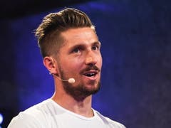 Marcel Hirscher verkündet in Salzburg seinen Rücktritt (Bild: KEYSTONE/EPA/ANDREAS SCHAAD)