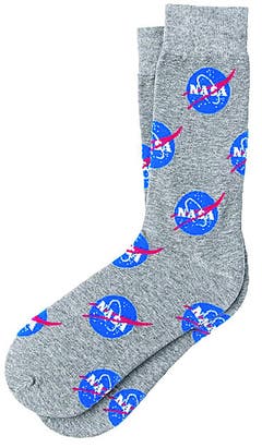 Auf www.thespacecollective.com findet der Nasa-Fan sogar Socken mit Nasa-Logo. Bild: zvg