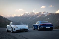 Porsche Taycan Turbo S und Taycan Turbo. (Bild: Porsche)