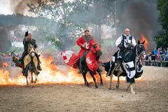 Das Turnier der «Ritter der schwarzen Lanze» ist einer der Höhepunkte des Hof-Spektakels in Wil. (Bild: Ralph Ribi)