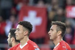 Mario Gavranovic (r.) trifft zum Endresultat - 4:0 für die Schweiz. (Bild: Keystone)