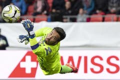 Der Torhüter von Gibraltar Kyle Goldwin musste in der ersten Halbzeit drei Mal hinter sich greifen. (Bild: Keystone)