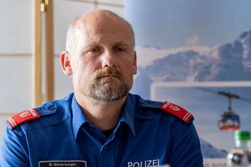 Marco Niederberger of the cantonal police of Obwalden at the press conference at the Terrace Hotel in Engelberg. (Image: Urs Flüeler / Keystone, Engelberg, June 5, 2019) 