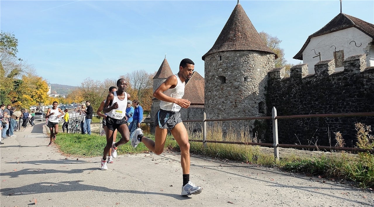 Laufsport Langstreckenlaufer Tadesse Abraham Und Seine Liebe Zum Hallwilersee