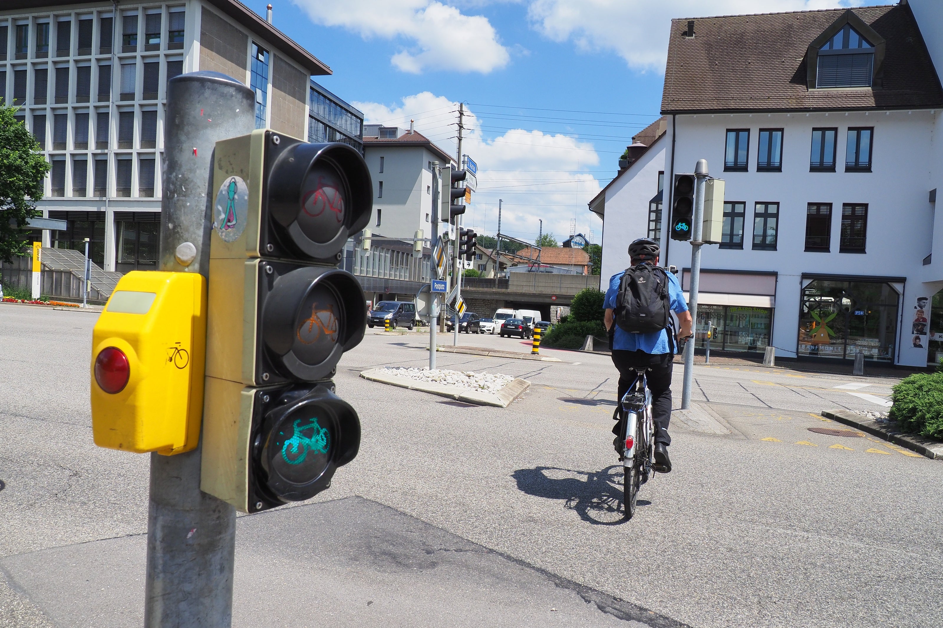 Velofahrer Sollen Ampel Aktivieren Postplatz Wird Nachts Velofreundlicher Luzerner Zeitung